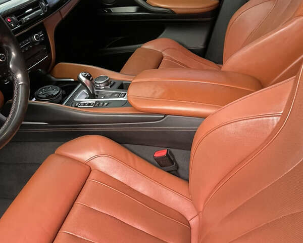 Серый БМВ Х5 М, объемом двигателя 4.39 л и пробегом 137 тыс. км за 40000 $, фото 58 на Automoto.ua