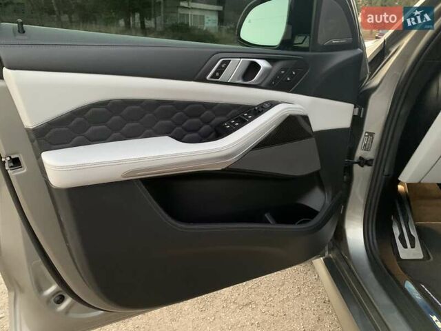 Серый БМВ Х5 М, объемом двигателя 4.39 л и пробегом 64 тыс. км за 75000 $, фото 79 на Automoto.ua