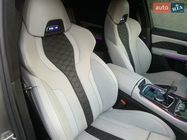 Серый БМВ Х5 М, объемом двигателя 4.39 л и пробегом 64 тыс. км за 75000 $, фото 43 на Automoto.ua