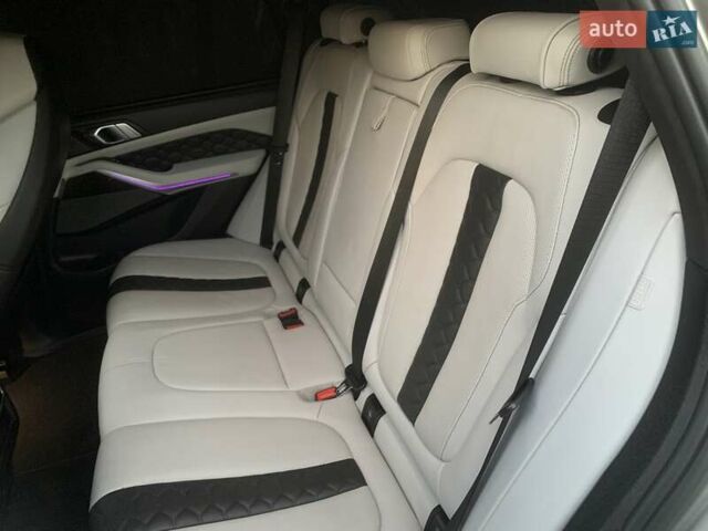 Серый БМВ Х5 М, объемом двигателя 4.39 л и пробегом 64 тыс. км за 75000 $, фото 27 на Automoto.ua