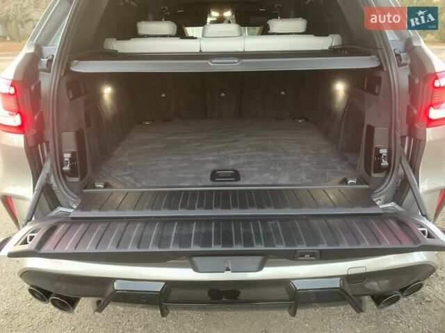 Серый БМВ Х5 М, объемом двигателя 4.39 л и пробегом 64 тыс. км за 75000 $, фото 26 на Automoto.ua