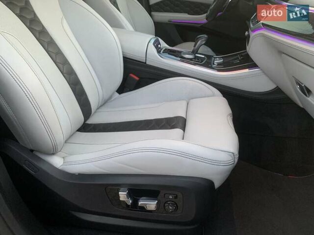 Серый БМВ Х5 М, объемом двигателя 4.39 л и пробегом 64 тыс. км за 75000 $, фото 44 на Automoto.ua