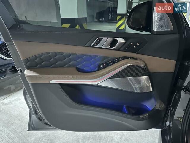 Серый БМВ Х5 М, объемом двигателя 4.39 л и пробегом 27 тыс. км за 107000 $, фото 21 на Automoto.ua