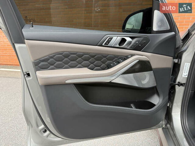 Серый БМВ Х5 М, объемом двигателя 4.39 л и пробегом 49 тыс. км за 105900 $, фото 44 на Automoto.ua