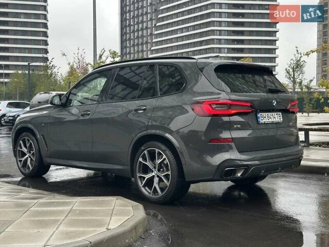 Серый БМВ Х5 М, объемом двигателя 3 л и пробегом 70 тыс. км за 95000 $, фото 4 на Automoto.ua