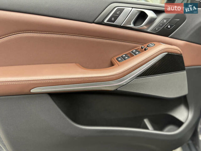 БМВ Х5 М 2023 в Киеве на Automoto.ua Серый БМВ Х5 М, объемом двигателя 2.99 л и пробегом 71 тыс. км за 83000 $, фото 22 на Automoto.ua