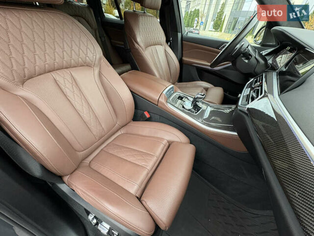 БМВ Х5 М 2023 в Киеве на Automoto.ua Серый БМВ Х5 М, объемом двигателя 2.99 л и пробегом 71 тыс. км за 83000 $, фото 17 на Automoto.ua