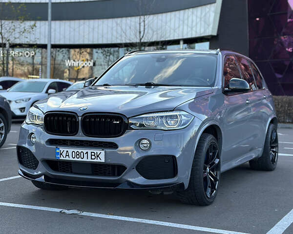 Синий БМВ Х5 М, объемом двигателя 2.99 л и пробегом 265 тыс. км за 33333 $, фото 2 на Automoto.ua