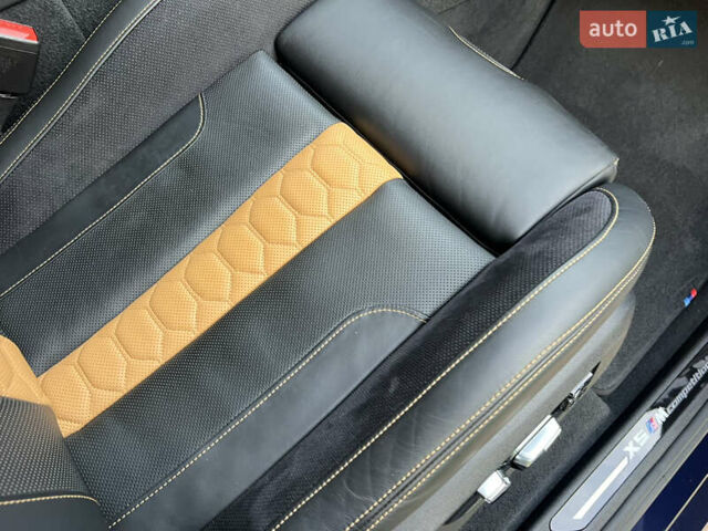 Синий БМВ Х5 М, объемом двигателя 4.4 л и пробегом 92 тыс. км за 89900 $, фото 189 на Automoto.ua