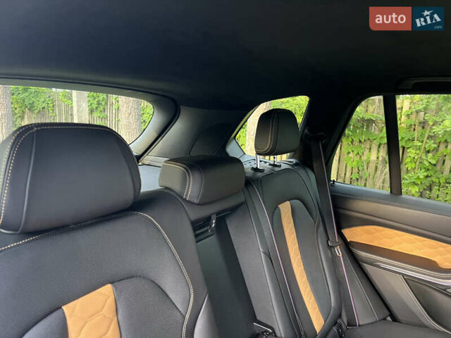 Синий БМВ Х5 М, объемом двигателя 4.4 л и пробегом 92 тыс. км за 89900 $, фото 165 на Automoto.ua