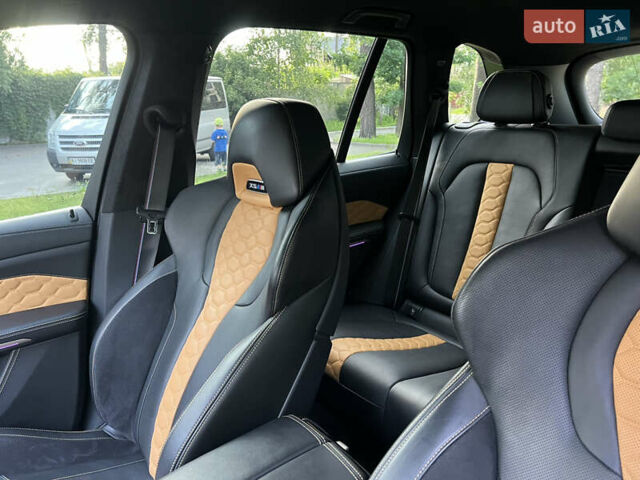 Синий БМВ Х5 М, объемом двигателя 4.4 л и пробегом 92 тыс. км за 89900 $, фото 98 на Automoto.ua