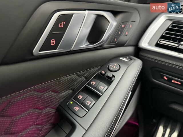 Синий БМВ Х5 М, объемом двигателя 4.4 л и пробегом 18 тыс. км за 135000 $, фото 23 на Automoto.ua