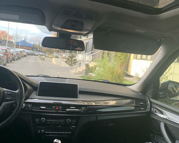 Белый БМВ Х5, объемом двигателя 3 л и пробегом 170 тыс. км за 28500 $, фото 3 на Automoto.ua