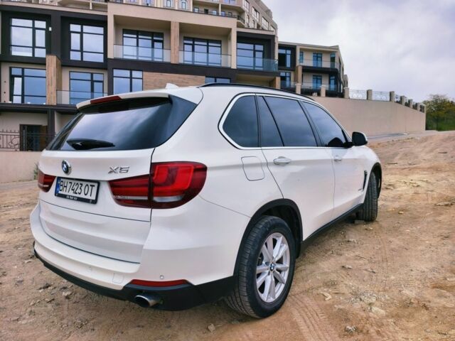 Белый БМВ Х5, объемом двигателя 3 л и пробегом 83 тыс. км за 26000 $, фото 6 на Automoto.ua