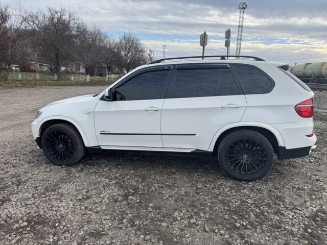 Белый БМВ Х5, объемом двигателя 2.98 л и пробегом 273 тыс. км за 12900 $, фото 1 на Automoto.ua