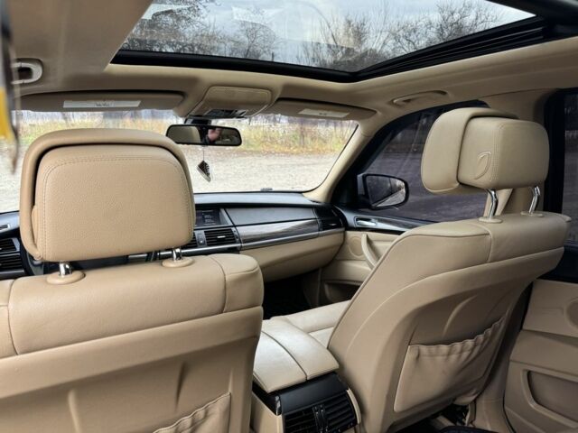Белый БМВ Х5, объемом двигателя 2.98 л и пробегом 273 тыс. км за 12900 $, фото 12 на Automoto.ua