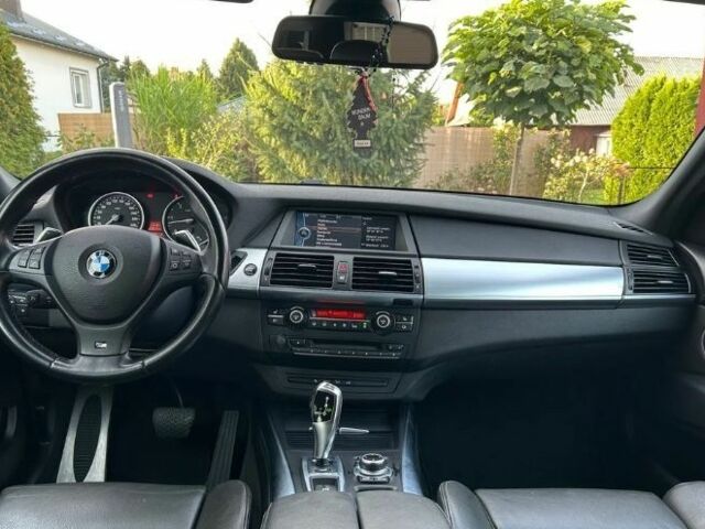 Белый БМВ Х5, объемом двигателя 3 л и пробегом 223 тыс. км за 3100 $, фото 4 на Automoto.ua