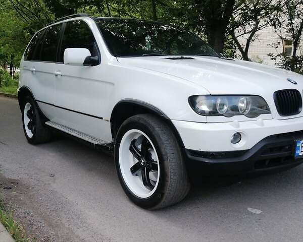 Білий БМВ Х5, об'ємом двигуна 4.4 л та пробігом 300 тис. км за 6200 $, фото 21 на Automoto.ua
