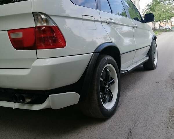 Білий БМВ Х5, об'ємом двигуна 4.4 л та пробігом 300 тис. км за 6200 $, фото 19 на Automoto.ua
