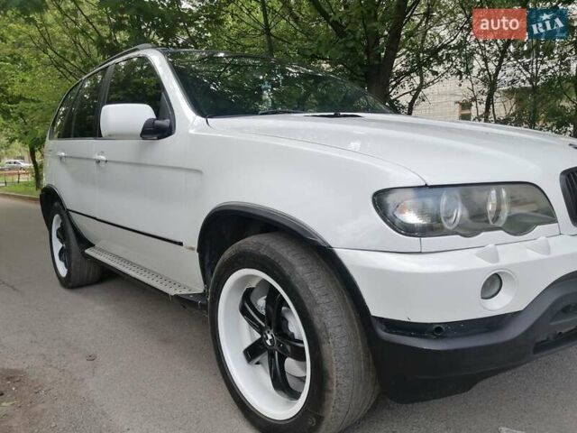 Білий БМВ Х5, об'ємом двигуна 4.4 л та пробігом 300 тис. км за 6200 $, фото 11 на Automoto.ua
