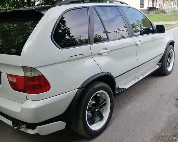 Білий БМВ Х5, об'ємом двигуна 4.4 л та пробігом 300 тис. км за 6200 $, фото 4 на Automoto.ua