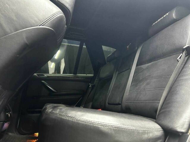 Білий БМВ Х5, об'ємом двигуна 4.8 л та пробігом 250 тис. км за 11700 $, фото 22 на Automoto.ua