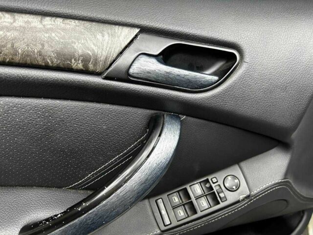 Білий БМВ Х5, об'ємом двигуна 4.8 л та пробігом 250 тис. км за 11700 $, фото 14 на Automoto.ua