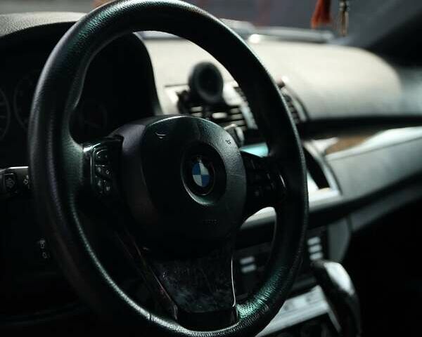 Білий БМВ Х5, об'ємом двигуна 2.98 л та пробігом 425 тис. км за 10000 $, фото 6 на Automoto.ua