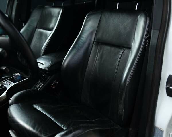 Білий БМВ Х5, об'ємом двигуна 2.98 л та пробігом 425 тис. км за 10000 $, фото 7 на Automoto.ua