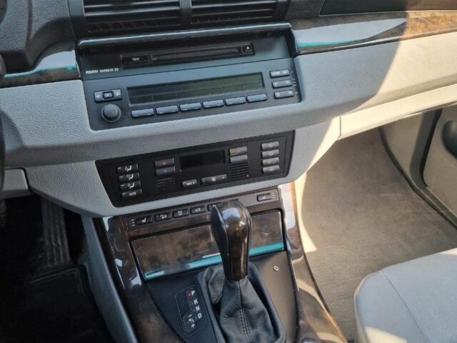 Белый БМВ Х5, объемом двигателя 3 л и пробегом 230 тыс. км за 2835 $, фото 6 на Automoto.ua