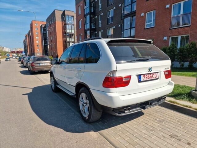 Белый БМВ Х5, объемом двигателя 3 л и пробегом 230 тыс. км за 2835 $, фото 2 на Automoto.ua