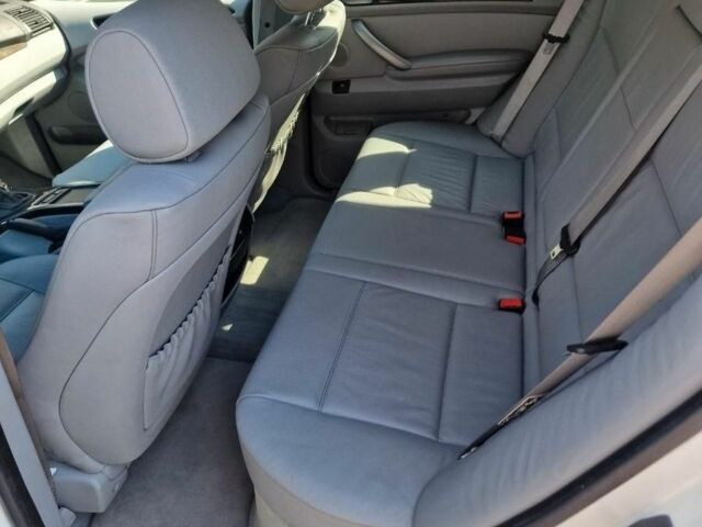 Белый БМВ Х5, объемом двигателя 3 л и пробегом 230 тыс. км за 2835 $, фото 5 на Automoto.ua