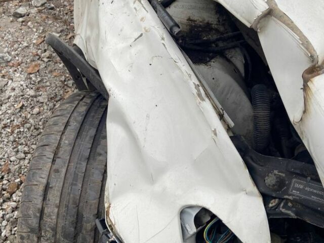 Белый БМВ Х5, объемом двигателя 3 л и пробегом 340 тыс. км за 700 $, фото 6 на Automoto.ua