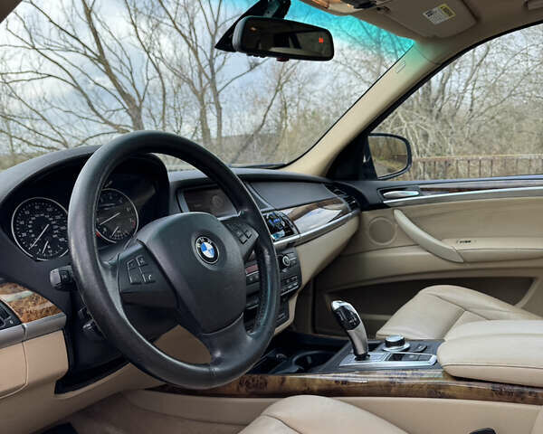 БМВ Х5 2007 в Ровно на Automoto.ua Белый БМВ Х5, объемом двигателя 3 л и пробегом 288 тыс. км за 8999 $, фото 20 на Automoto.ua