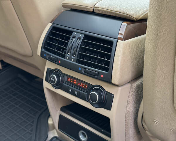 БМВ Х5 2007 в Ровно на Automoto.ua Белый БМВ Х5, объемом двигателя 3 л и пробегом 288 тыс. км за 8999 $, фото 14 на Automoto.ua