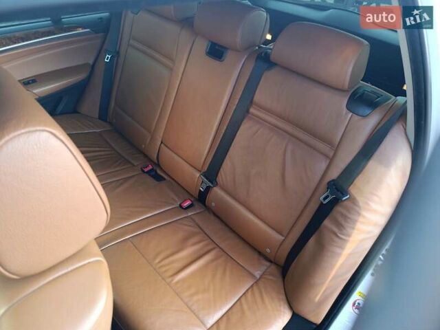 Белый БМВ Х5, объемом двигателя 3 л и пробегом 314 тыс. км за 17800 $, фото 31 на Automoto.ua