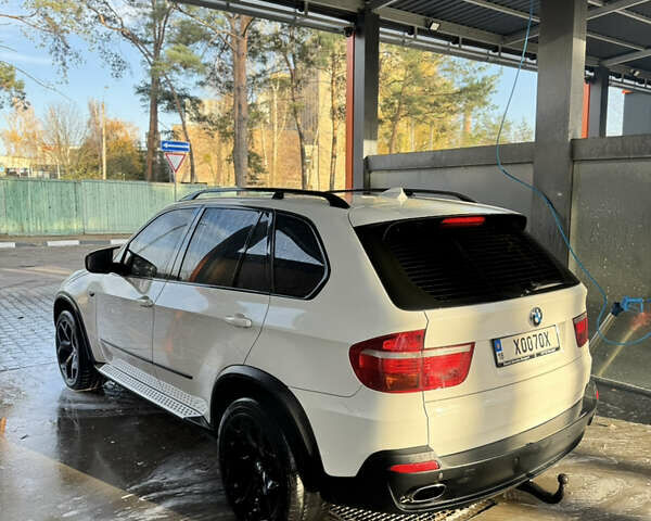 Білий БМВ Х5, об'ємом двигуна 2.99 л та пробігом 307 тис. км за 15000 $, фото 2 на Automoto.ua