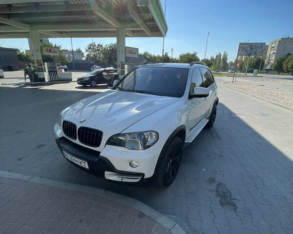 Білий БМВ Х5, об'ємом двигуна 4.8 л та пробігом 180 тис. км за 11499 $, фото 10 на Automoto.ua