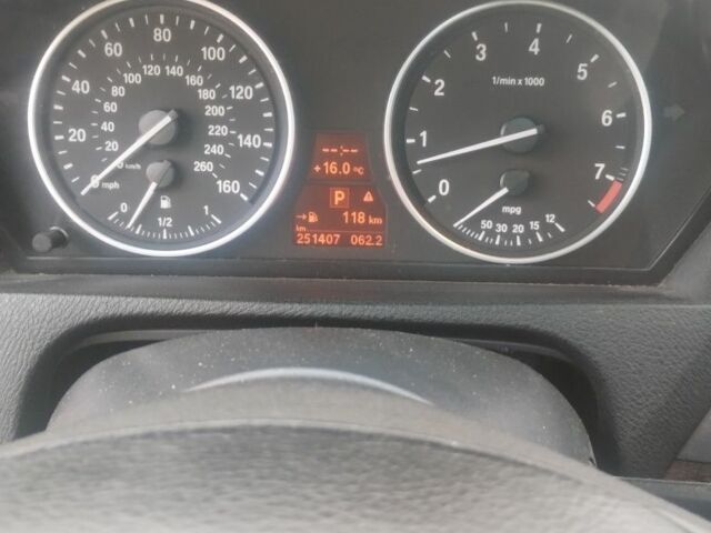 Белый БМВ Х5, объемом двигателя 3 л и пробегом 240 тыс. км за 11500 $, фото 11 на Automoto.ua