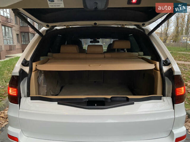 Белый БМВ Х5, объемом двигателя 4.8 л и пробегом 232 тыс. км за 11000 $, фото 47 на Automoto.ua