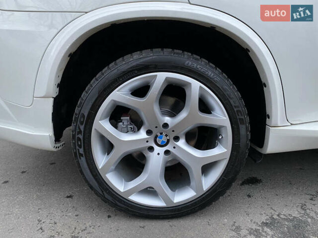 Белый БМВ Х5, объемом двигателя 4.8 л и пробегом 232 тыс. км за 11000 $, фото 44 на Automoto.ua
