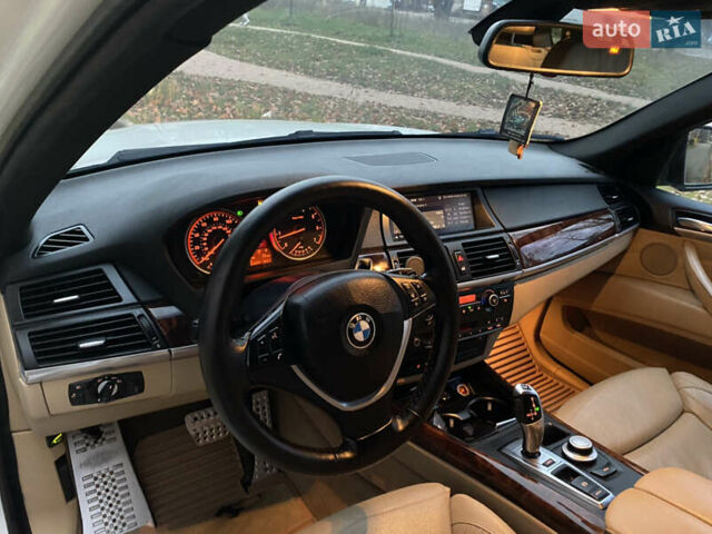 Белый БМВ Х5, объемом двигателя 4.8 л и пробегом 232 тыс. км за 11000 $, фото 50 на Automoto.ua
