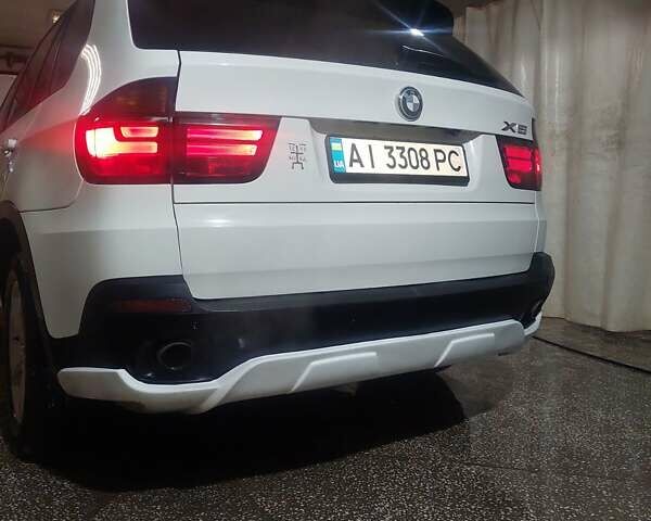 Белый БМВ Х5, объемом двигателя 3 л и пробегом 328 тыс. км за 12500 $, фото 11 на Automoto.ua