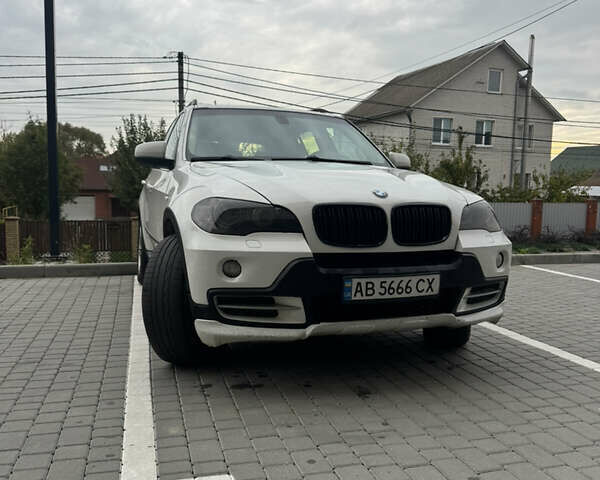 Белый БМВ Х5, объемом двигателя 3 л и пробегом 336 тыс. км за 9500 $, фото 3 на Automoto.ua
