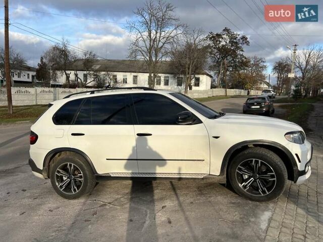 Белый БМВ Х5, объемом двигателя 4.8 л и пробегом 190 тыс. км за 9999 $, фото 16 на Automoto.ua