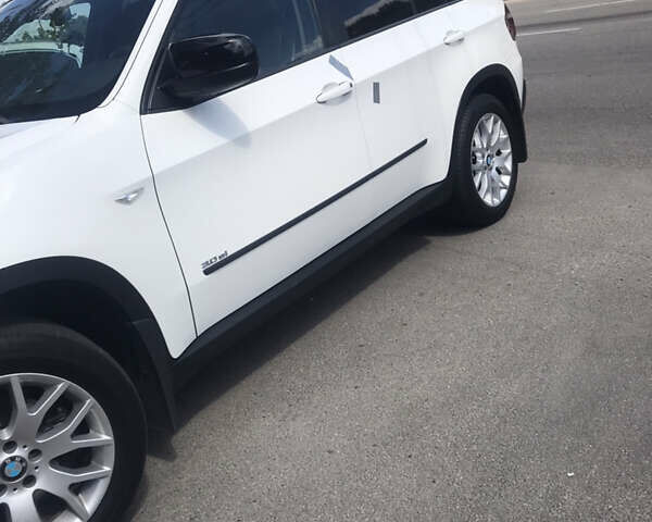 Білий БМВ Х5, об'ємом двигуна 3 л та пробігом 283 тис. км за 11900 $, фото 7 на Automoto.ua