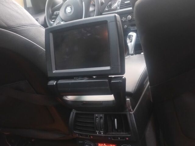 Белый БМВ Х5, объемом двигателя 3 л и пробегом 240 тыс. км за 11500 $, фото 13 на Automoto.ua