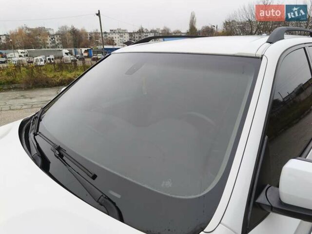 Белый БМВ Х5, объемом двигателя 3 л и пробегом 314 тыс. км за 14699 $, фото 11 на Automoto.ua