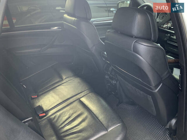 Белый БМВ Х5, объемом двигателя 4.8 л и пробегом 269 тыс. км за 10999 $, фото 18 на Automoto.ua