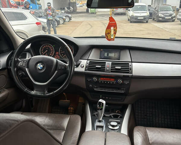 Белый БМВ Х5, объемом двигателя 2.99 л и пробегом 314 тыс. км за 14300 $, фото 37 на Automoto.ua